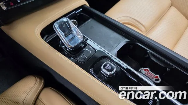 Volvo XC90 2022 thumb 9