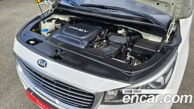 Kia Carnival 2016 thumb 6