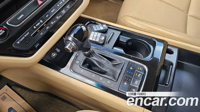 Kia Carnival 2016 thumb 9