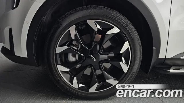 Kia Sorento 2024 thumb 5
