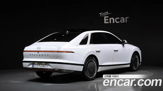 Hyundai Grandeur 2024 thumb 2