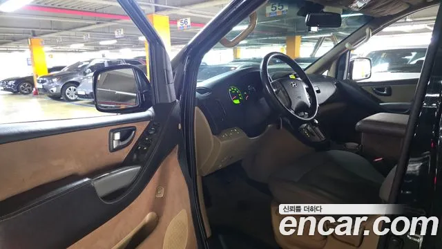 Hyundai Starex 2015 thumb 10