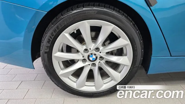BMW 4-Series 2019 thumb 5
