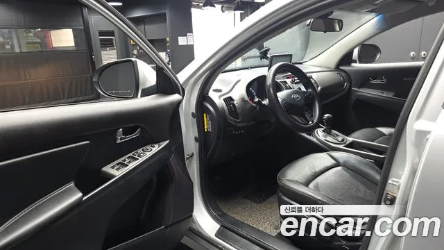 Kia Sportage 2014 thumb 10