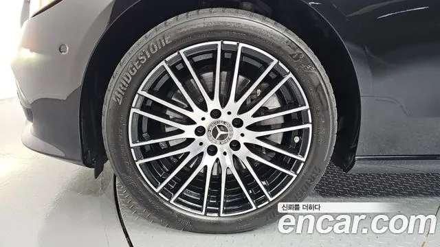 Mercedes-Benz C-Класс 2022 thumb 5