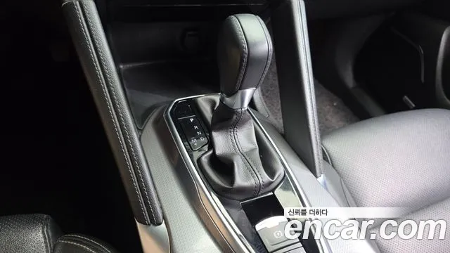 Renault-KoreaSamsung Koleos 2017 thumb 9
