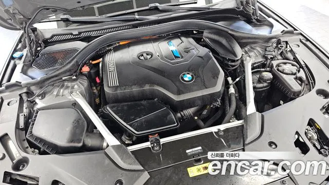 BMW 5-Series 2021 thumb 6