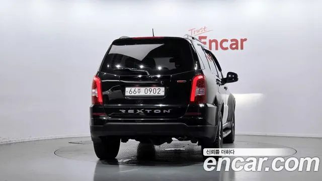 KG_Mobility_Ssangyong Rexton 2015 thumb 4