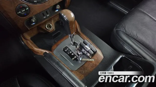 KG_Mobility_Ssangyong Rexton 2015 thumb 9