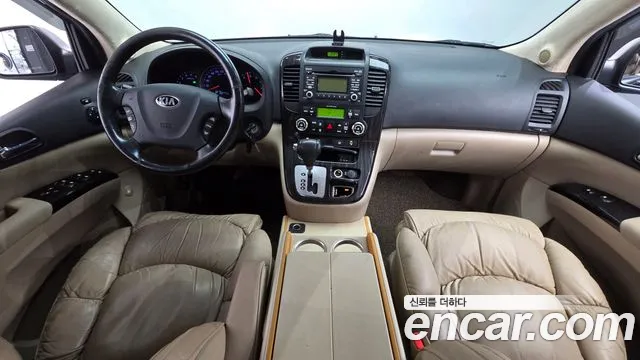 Kia Carnival 2014 thumb 7