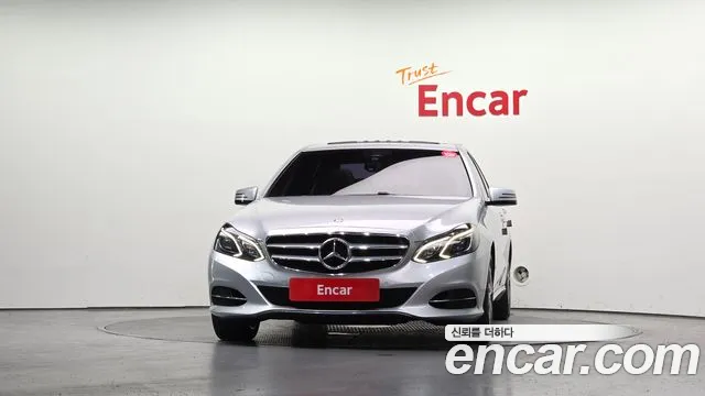 Mercedes-Benz E-Класс 2015 thumb 3