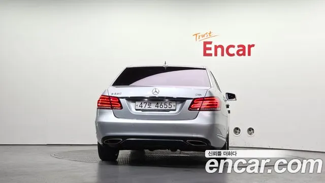 Mercedes-Benz E-Класс 2015 thumb 4