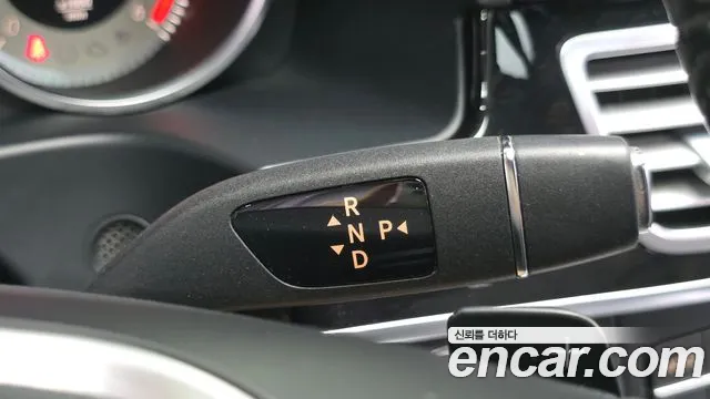 Mercedes-Benz E-Класс 2015 thumb 9