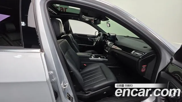 Mercedes-Benz E-Класс 2015 thumb 10