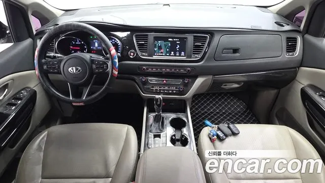 Kia Carnival 2019 thumb 7