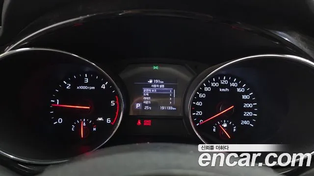 Kia Carnival 2019 thumb 8