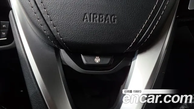 BMW 5-Series 2021 thumb 12