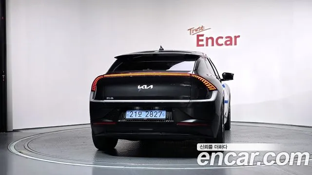 Kia EV6 2023 thumb 4