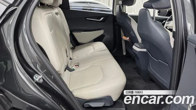 Kia EV6 2023 thumb 11