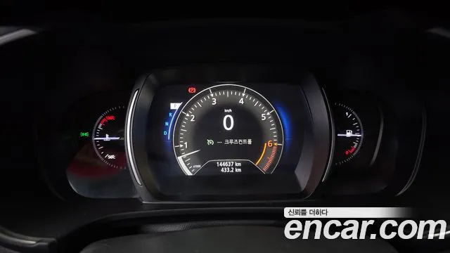 Renault-KoreaSamsung Koleos 2020 thumb 8