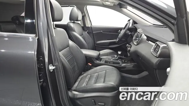 Kia Sorento 2017 thumb 11