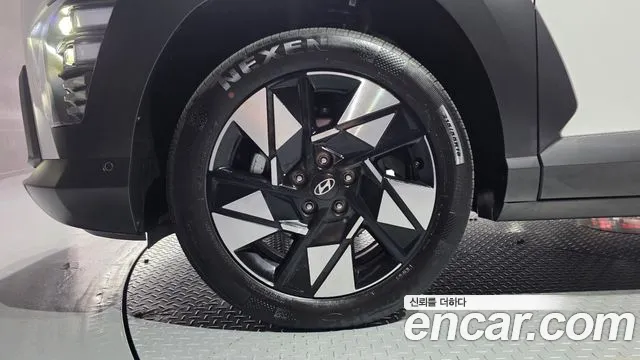 Hyundai Kona 2025 thumb 5