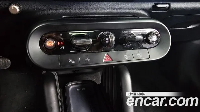 MINI Hatch 2024 thumb 9
