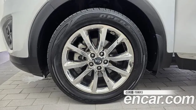 Kia Sorento 2016 thumb 5