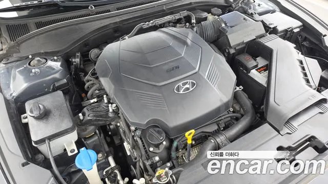 Hyundai Grandeur 2017 thumb 6