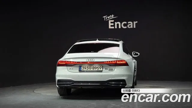Audi A7 2020 thumb 4