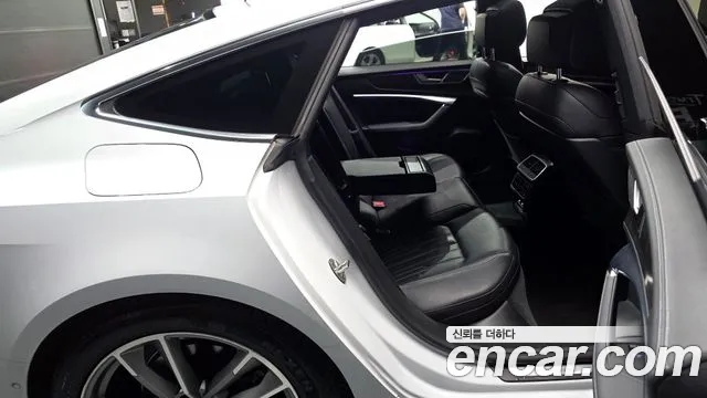 Audi A7 2020 thumb 11