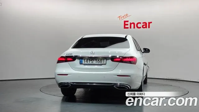 Mercedes-Benz E-Класс 2020 thumb 4
