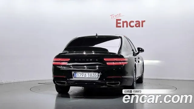 Genesis G80 2022 thumb 4