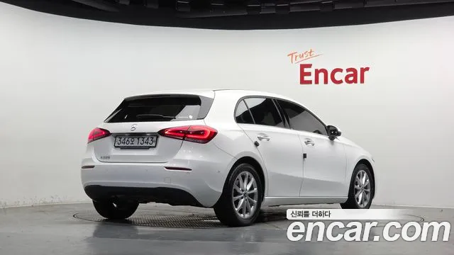 Mercedes-Benz A-Класс 2020 thumb 2