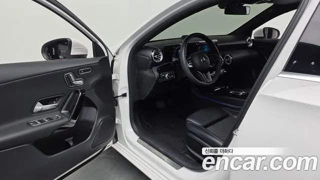 Mercedes-Benz A-Класс 2020 thumb 10