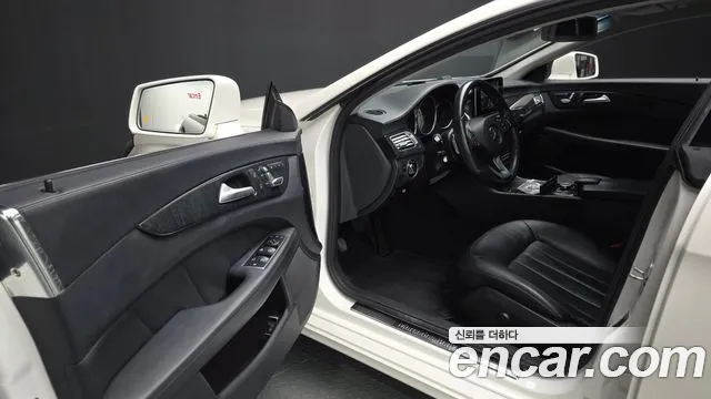 Mercedes-Benz CLS-Class 2015 thumb 10