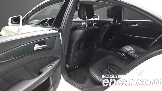 Mercedes-Benz CLS-Class 2015 thumb 12