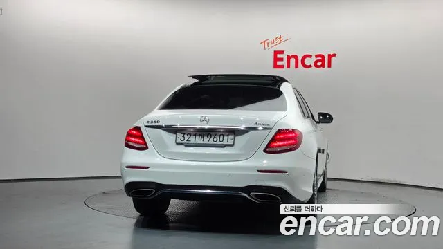 Mercedes-Benz E-Класс 2019 thumb 4