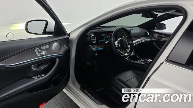 Mercedes-Benz E-Класс 2019 thumb 10