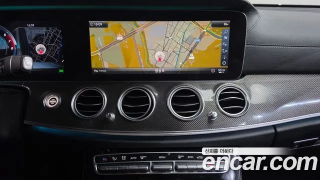 Mercedes-Benz E-Класс 2019 thumb 12
