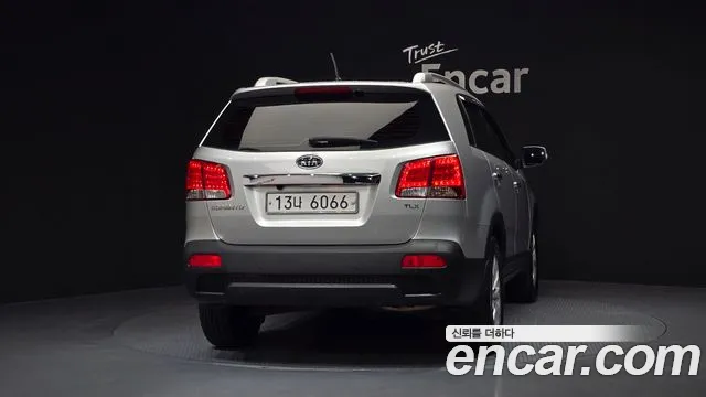 Kia Sorento 2009 thumb 4