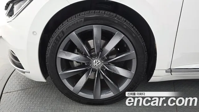 Volkswagen Arteon 2020 thumb 4
