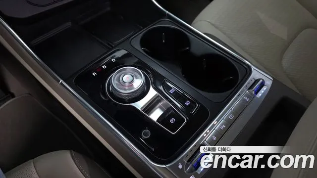 Kia Carnival 2024 thumb 8