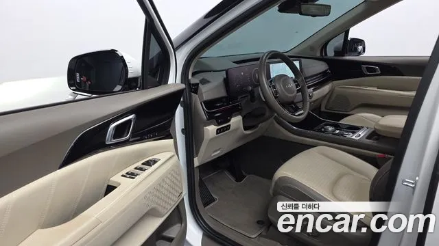 Kia Carnival 2024 thumb 9