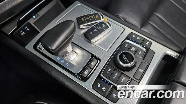 Genesis G80 2017 thumb 9