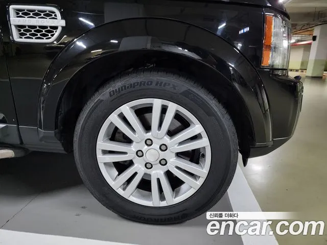 Land Rover Discovery 2012 thumb 3