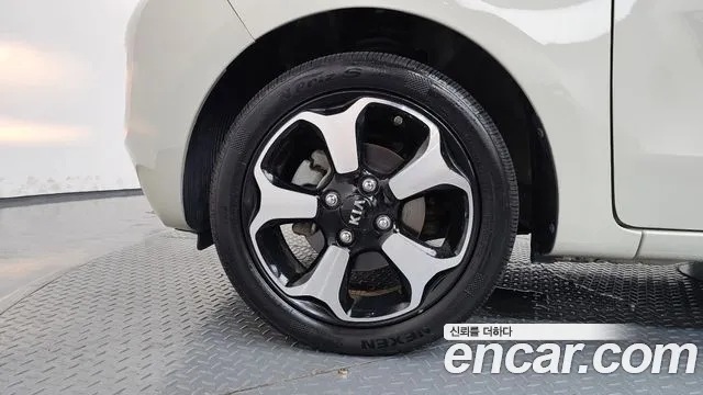 Kia Ray 2015 thumb 5