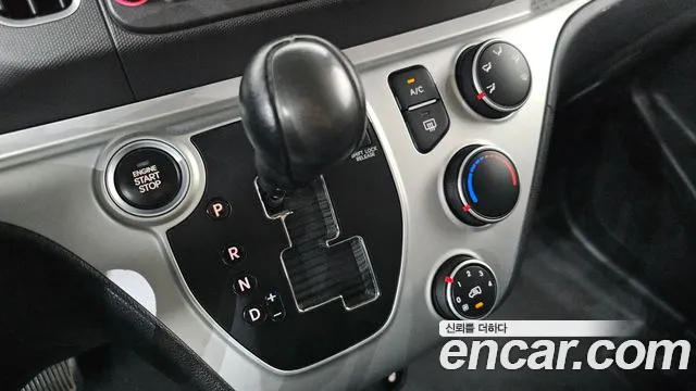 Kia Ray 2015 thumb 9