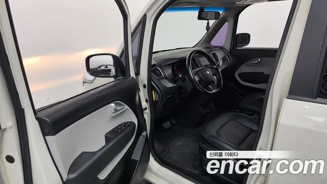 Kia Ray 2015 thumb 10