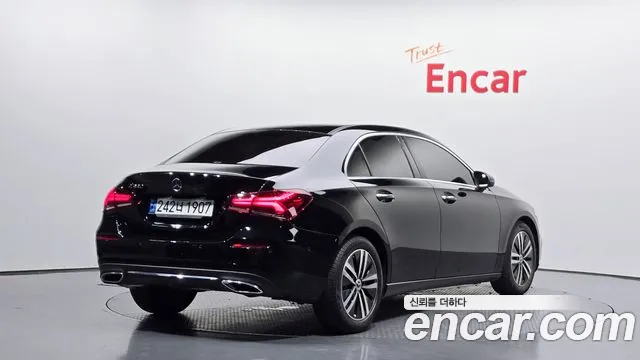 Mercedes-Benz A-Класс 2022 thumb 2